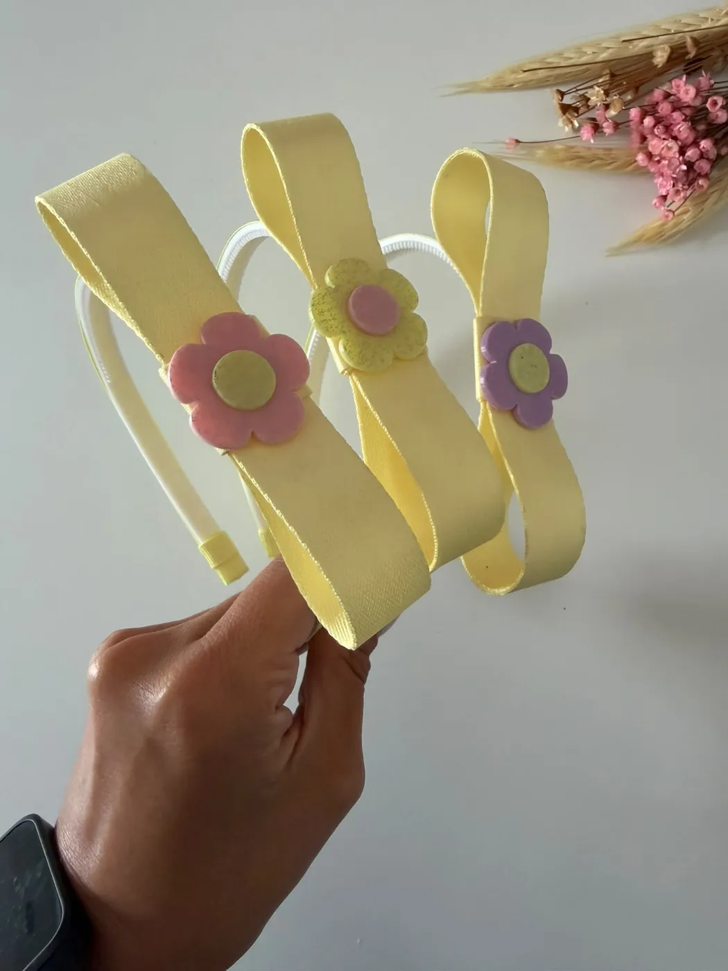 Kit Tiaras Amarelas com Flor