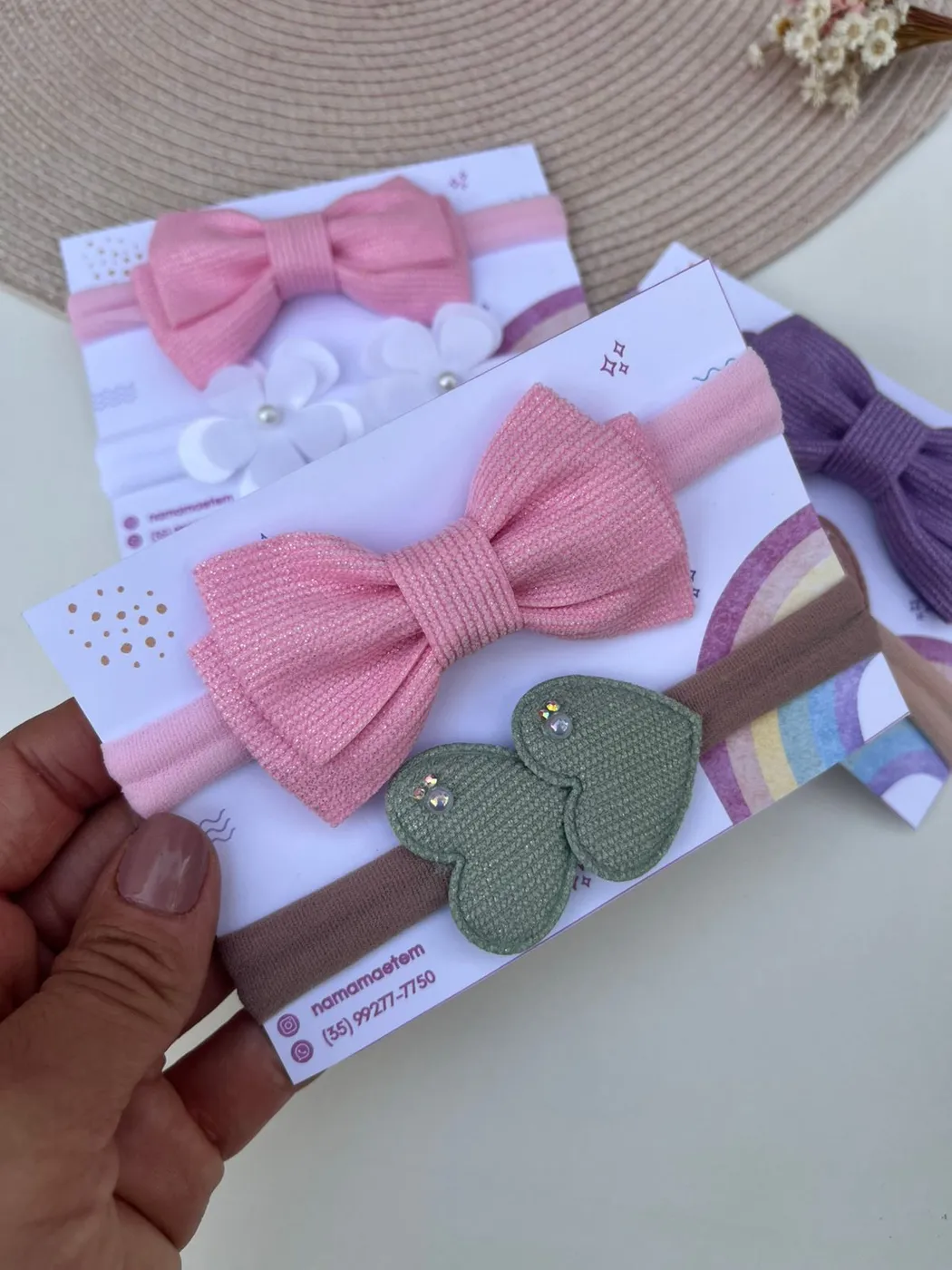 Faixinha de Bebê Laço Canelado Rosa com Coração Verde
