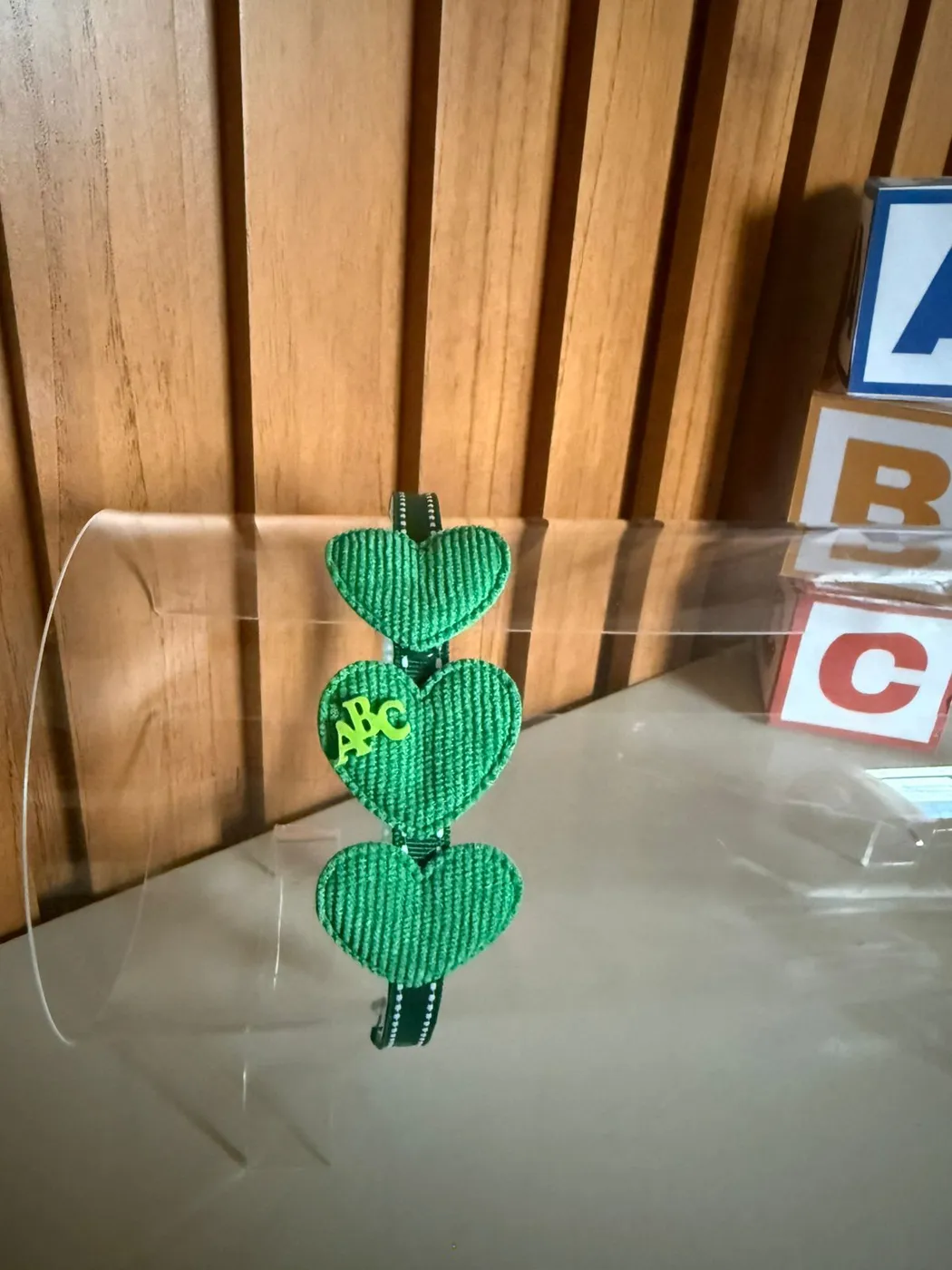 Tiara Corações Verde