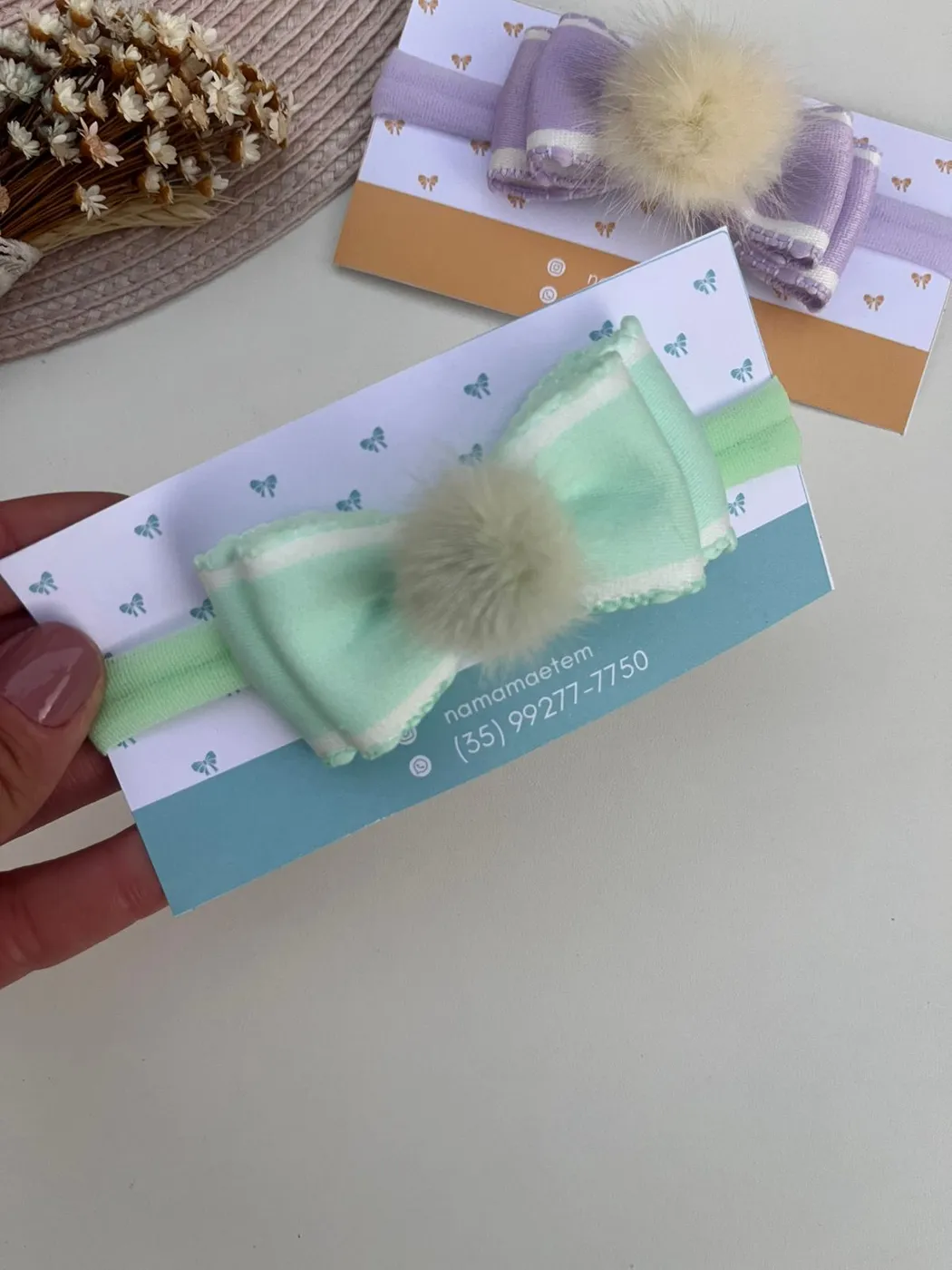 Faixinha de Bebê Laço Verde Menta com Pompom