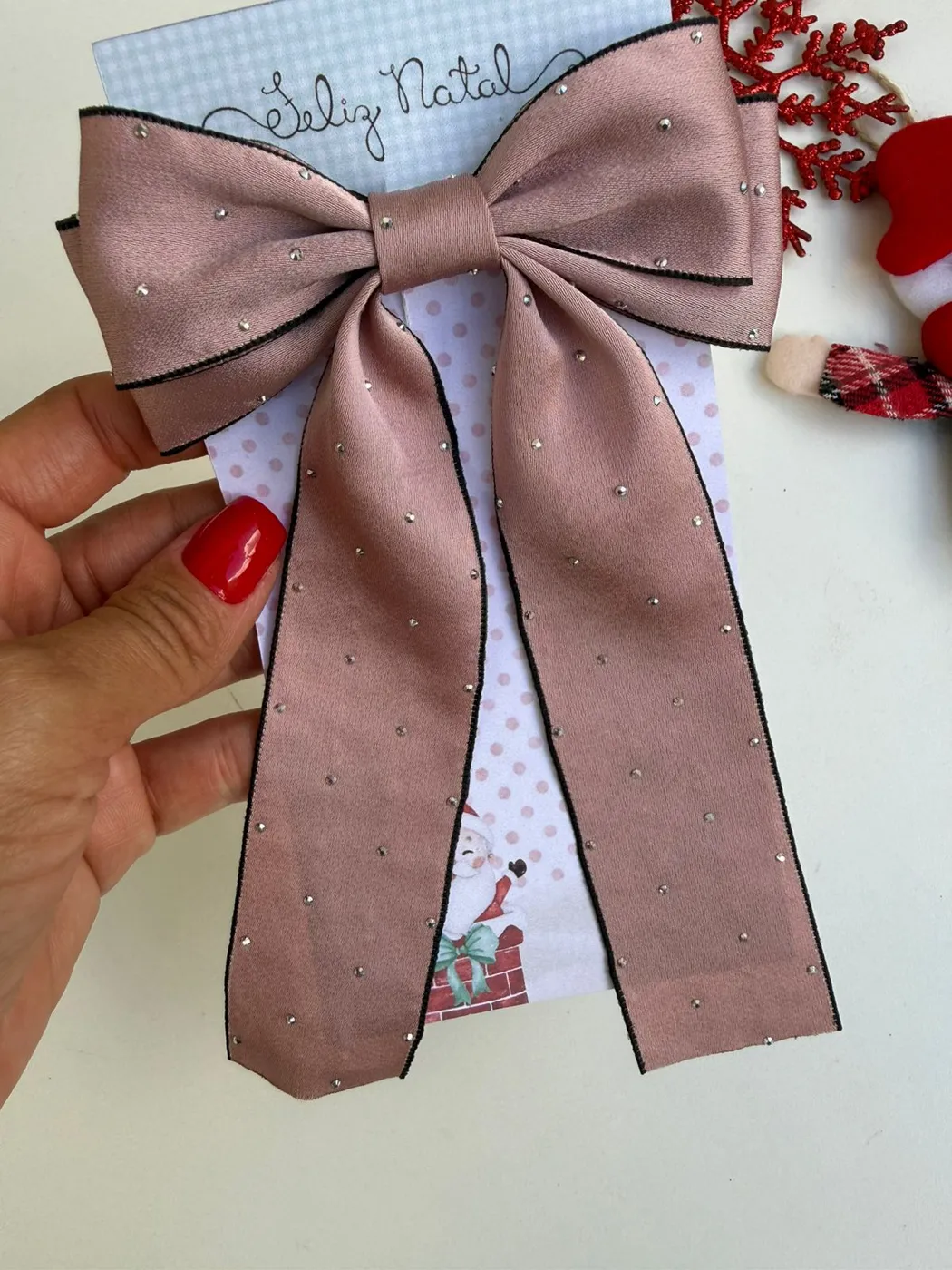 Laço com Pontas Rosa Antigo com Strass