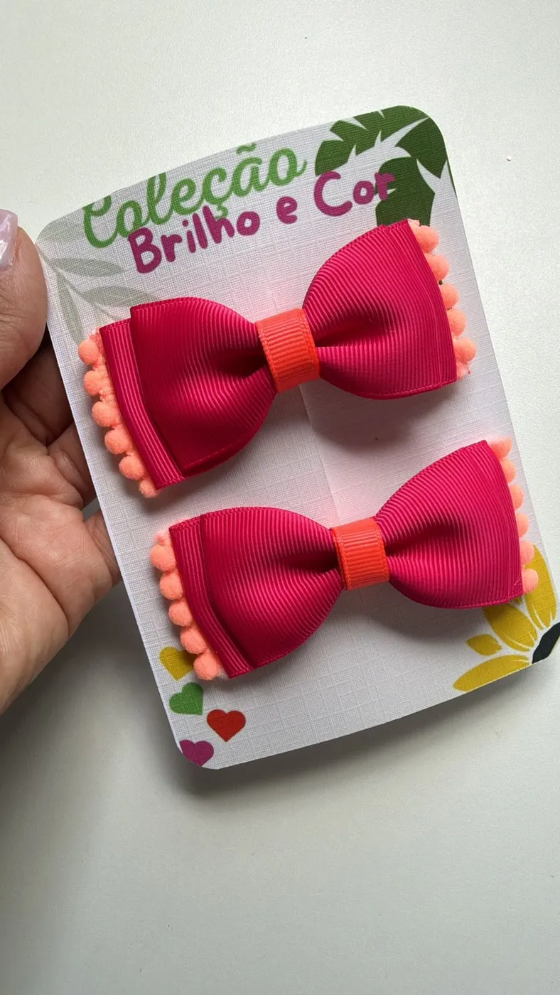 Parzinho Laço Pink com Pompons