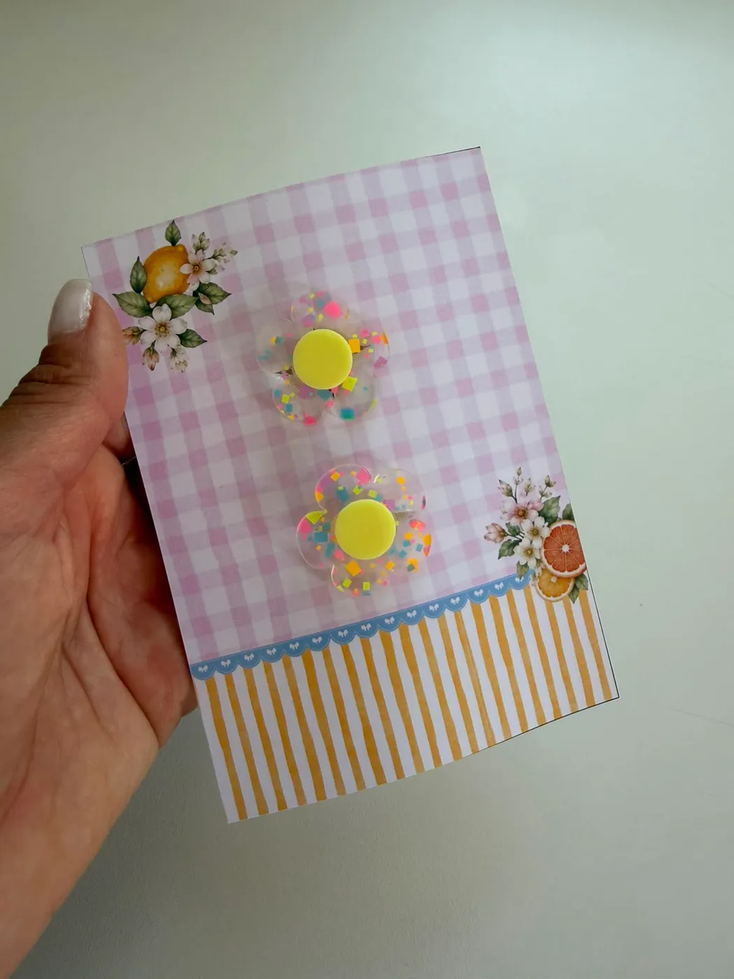 Parzinho Hairclip Flor Acrílico Amarelo