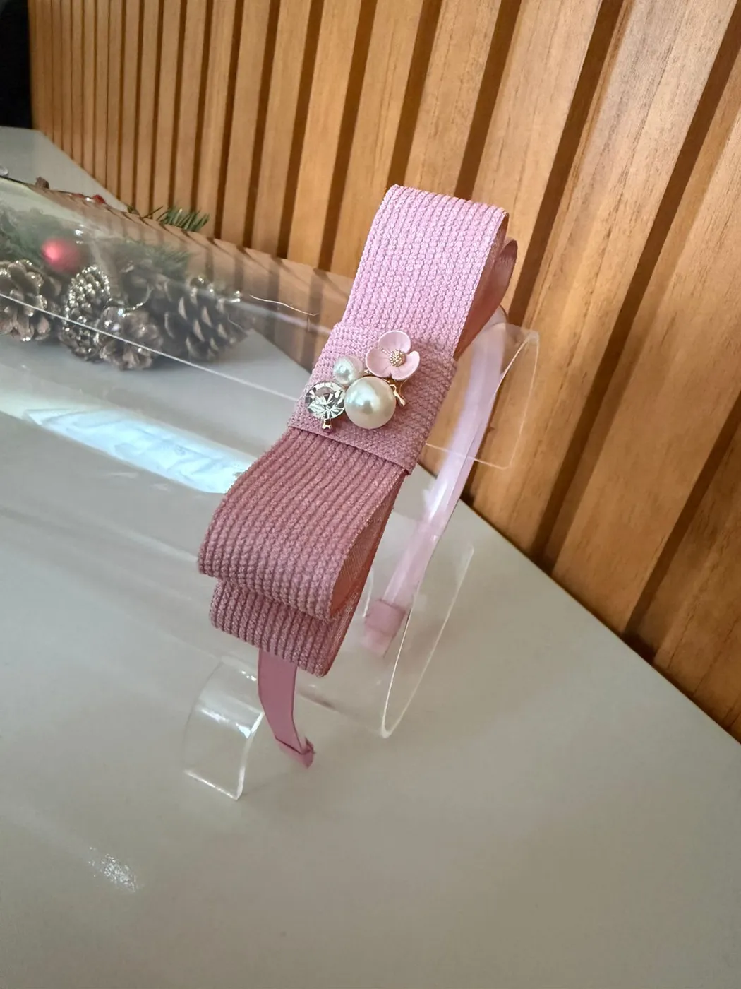 Tiara Laço Rosa com Pérola