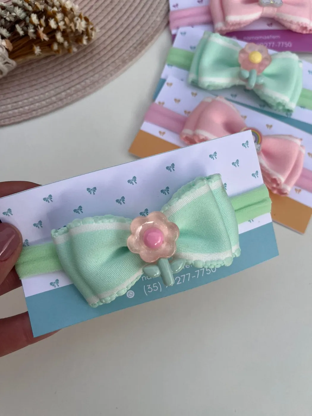 Faixinha de Bebê Laço Verde Menta com Flor