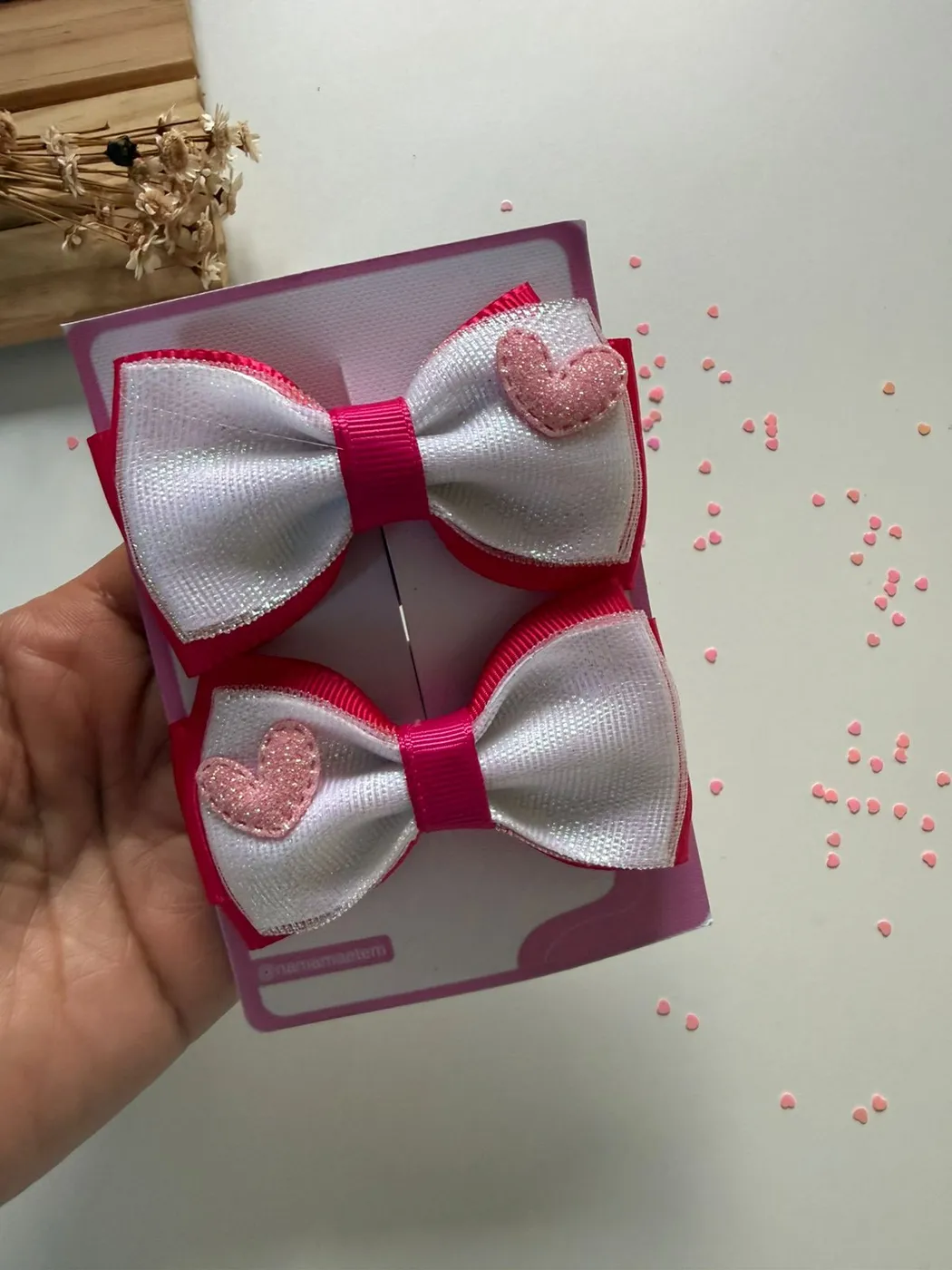 Parzinho Laço Branco e Pink com Coração