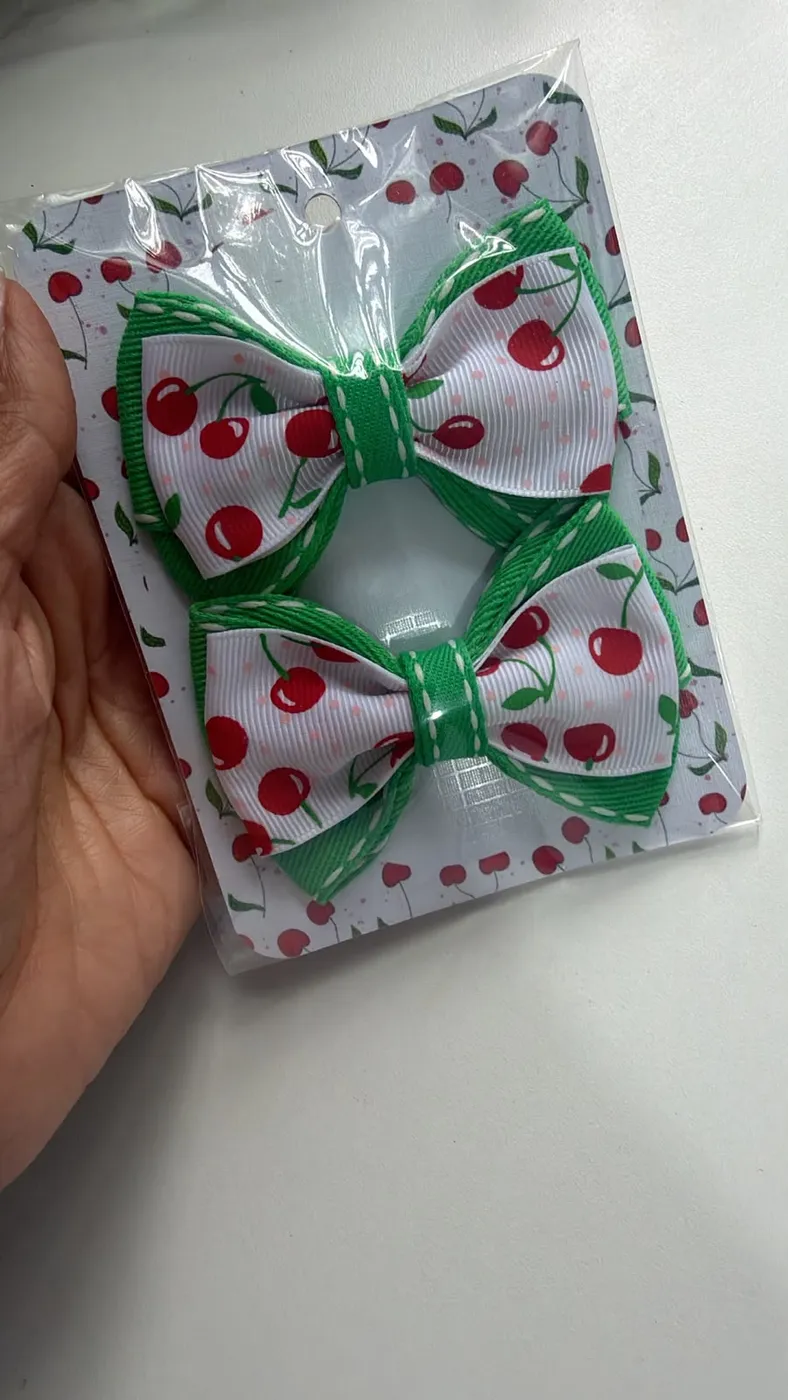 Parzinho Laço Cerejinha Verde