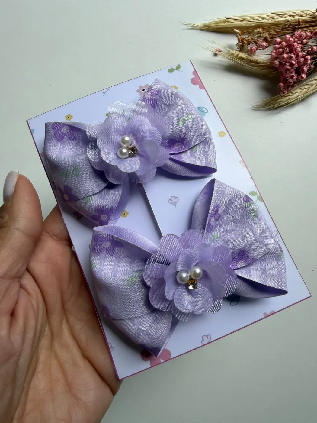 Parzinho Laço Xadrez Lilás Flor com Pérola