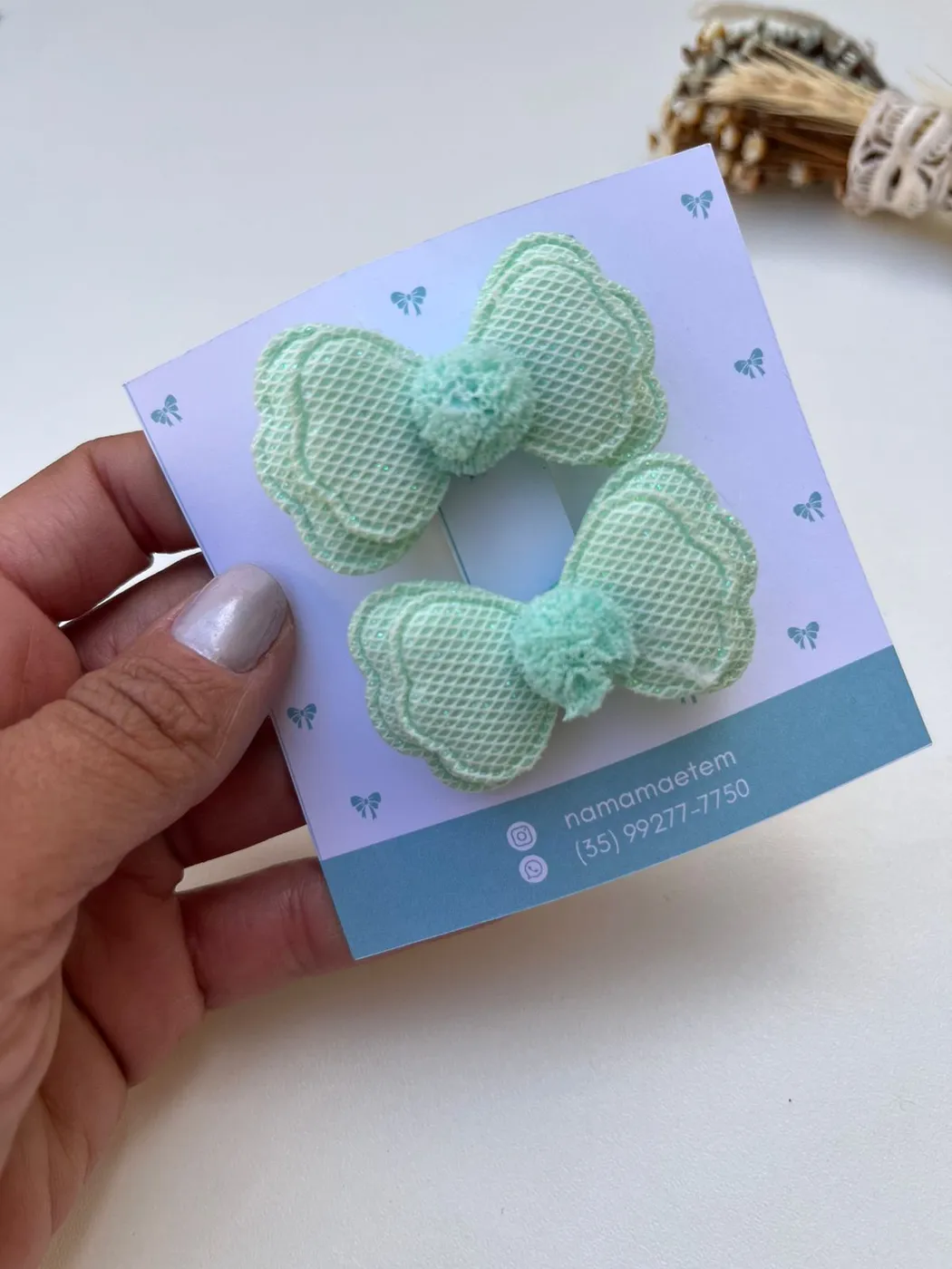 Parzinho Laço Pompom Verde Menta